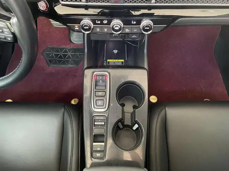 2022 Civic 2.0L e:HEV Sharp Edition — миниатюра 7