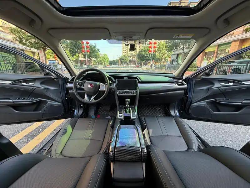 2016 Civic 220TURBO CVT Luxury Edition — миниатюра 11