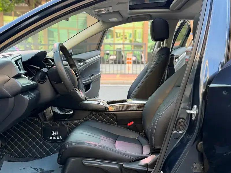 2016 Civic 220TURBO CVT Luxury Edition — миниатюра 12