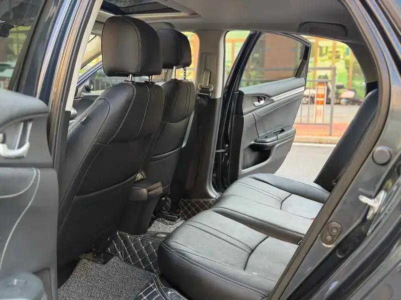 2016 Civic 220TURBO CVT Luxury Edition — миниатюра 13