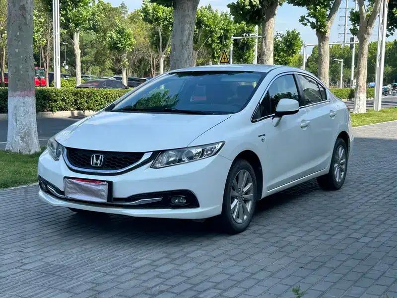 2014 Civic 1.8L Automatic Classic Edition — миниатюра 1