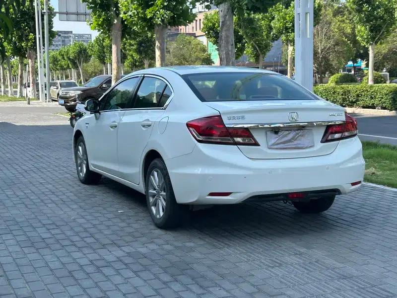 2014 Civic 1.8L Automatic Classic Edition — миниатюра 4