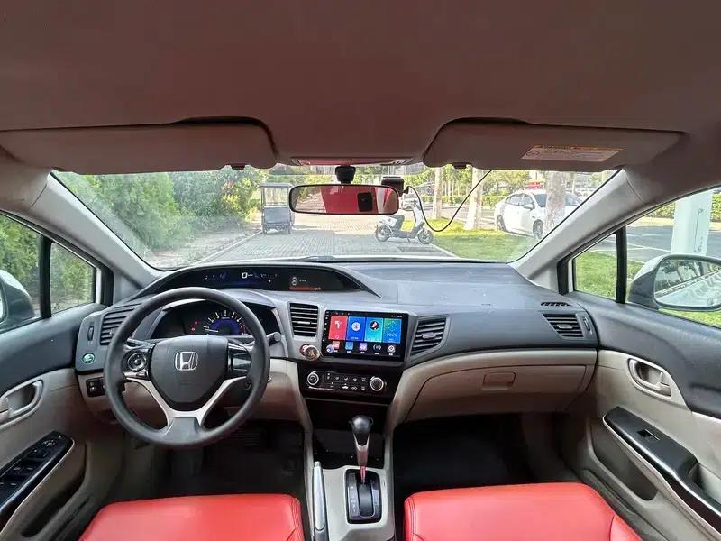 2014 Civic 1.8L Automatic Classic Edition — миниатюра 7