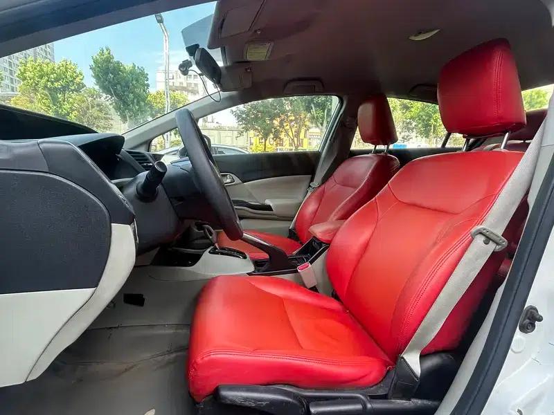 2014 Civic 1.8L Automatic Classic Edition — миниатюра 8