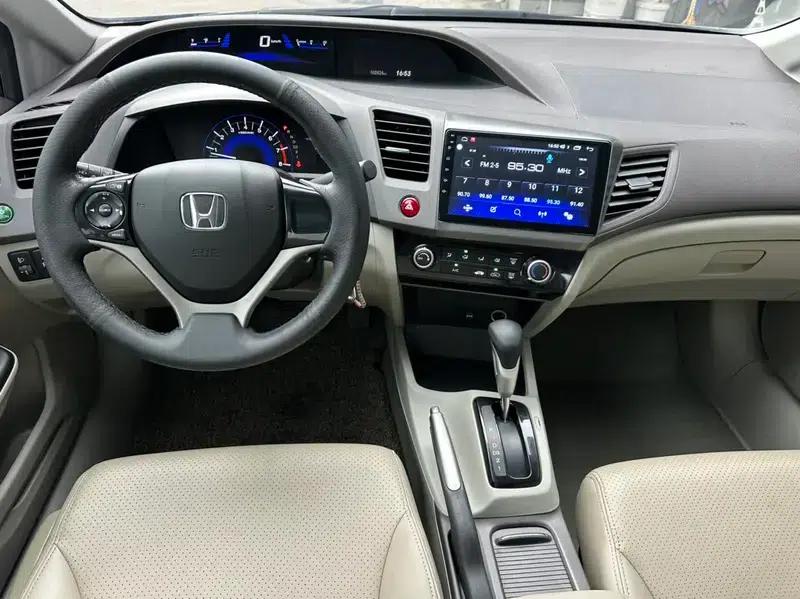 Civic 2013 10th Anniversary Edition 1.8L Automatic Comfort Version — миниатюра 9