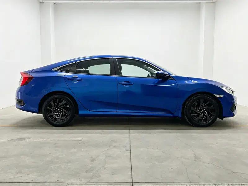 2016 Civic 180TURBO CVT Comfort Edition — миниатюра 8