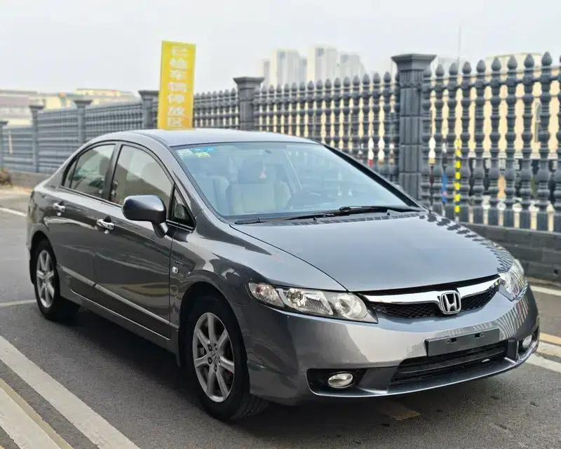 Civic 2009 1.8L Automatic Classic Edition — миниатюра 3