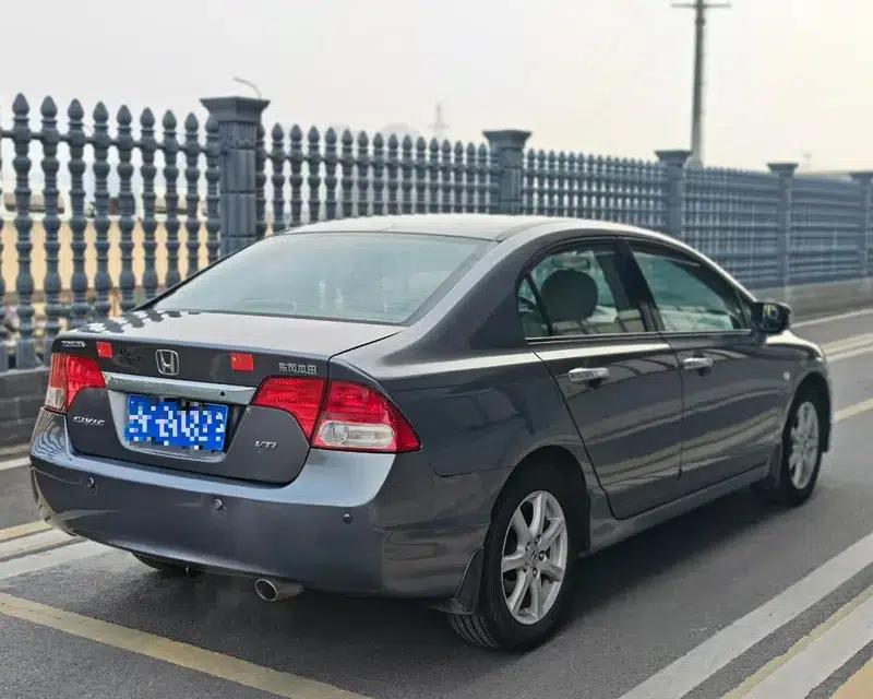 Civic 2009 1.8L Automatic Classic Edition — миниатюра 6