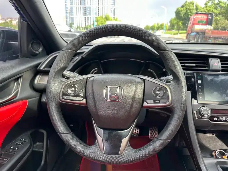 Civic 2020 HATCHBACK 220TURBO CVT Trendy and Cool — миниатюра 13