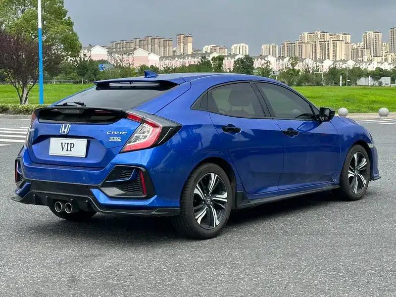Civic 2020 HATCHBACK 220TURBO CVT Trendy and Cool — миниатюра 7