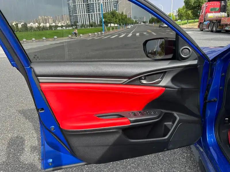 Civic 2020 HATCHBACK 220TURBO CVT Trendy and Cool — миниатюра 9