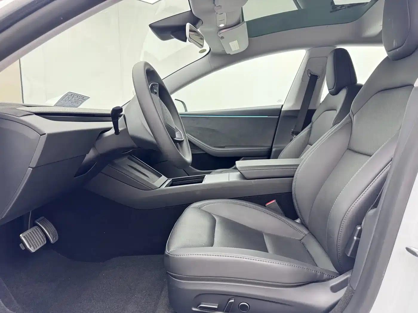 Model 3 2025 Facelift Long Range All-Wheel Drive Version — миниатюра 6