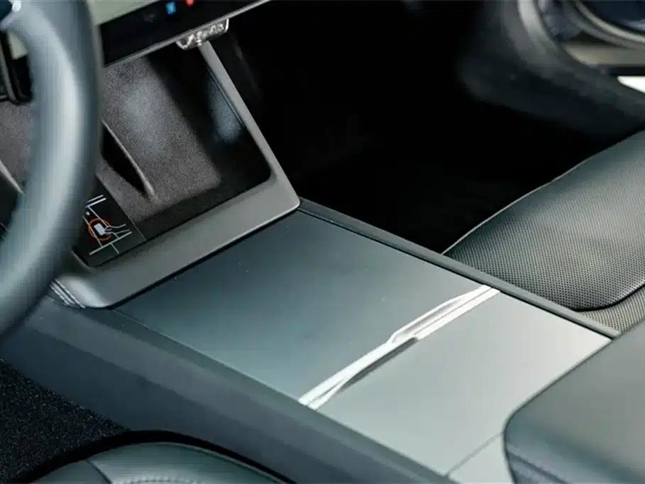 Model 3 2023 Rear-Wheel Drive — миниатюра 12