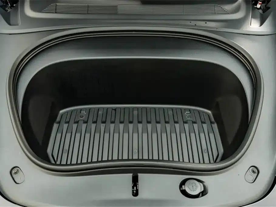 Model 3 2023 Rear-Wheel Drive — миниатюра 25