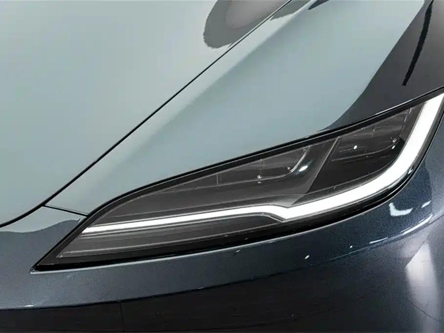 Model 3 2023 Rear-Wheel Drive — миниатюра 4