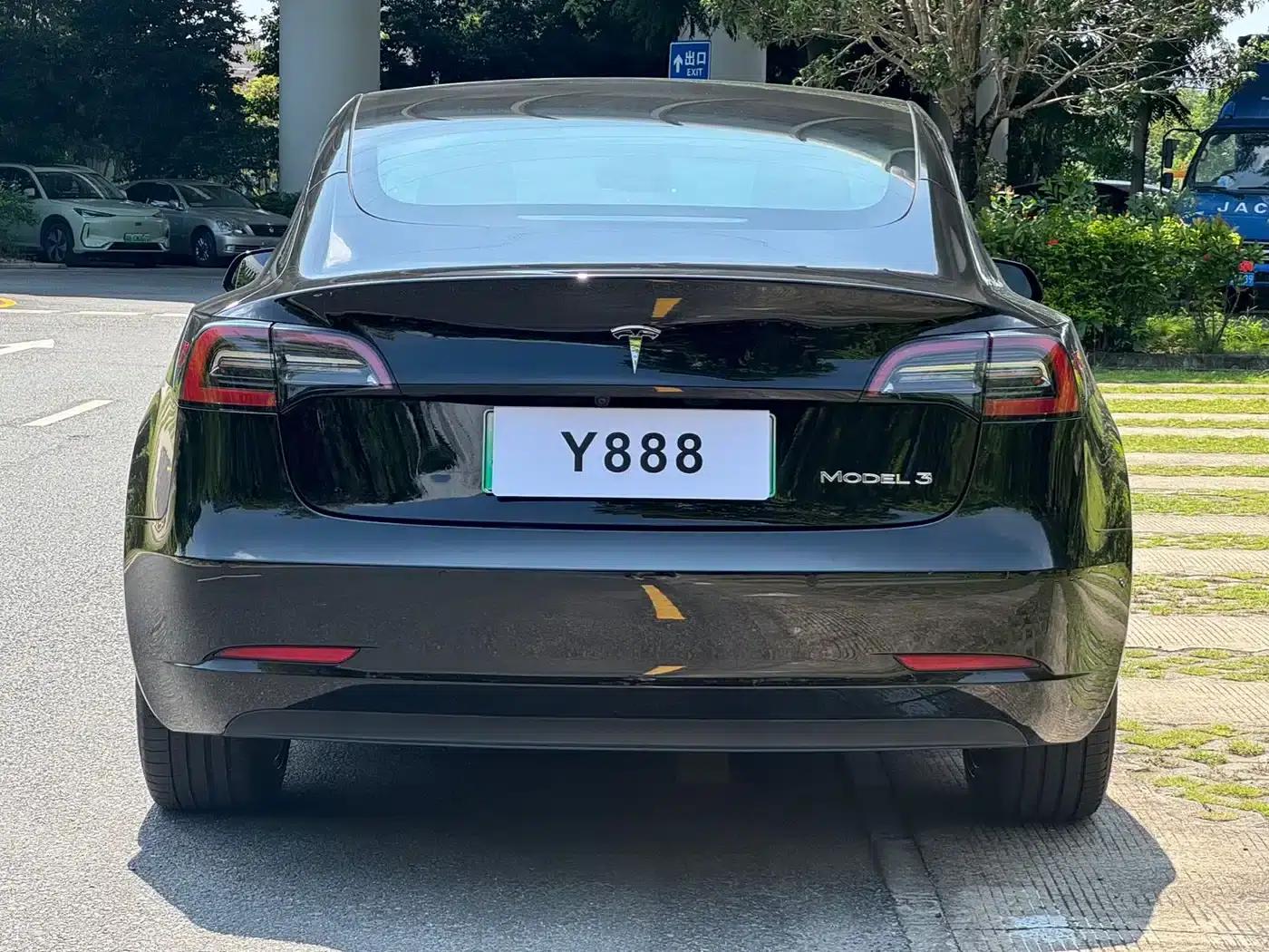 Model 3 2022 Rear-Wheel Drive — миниатюра 4