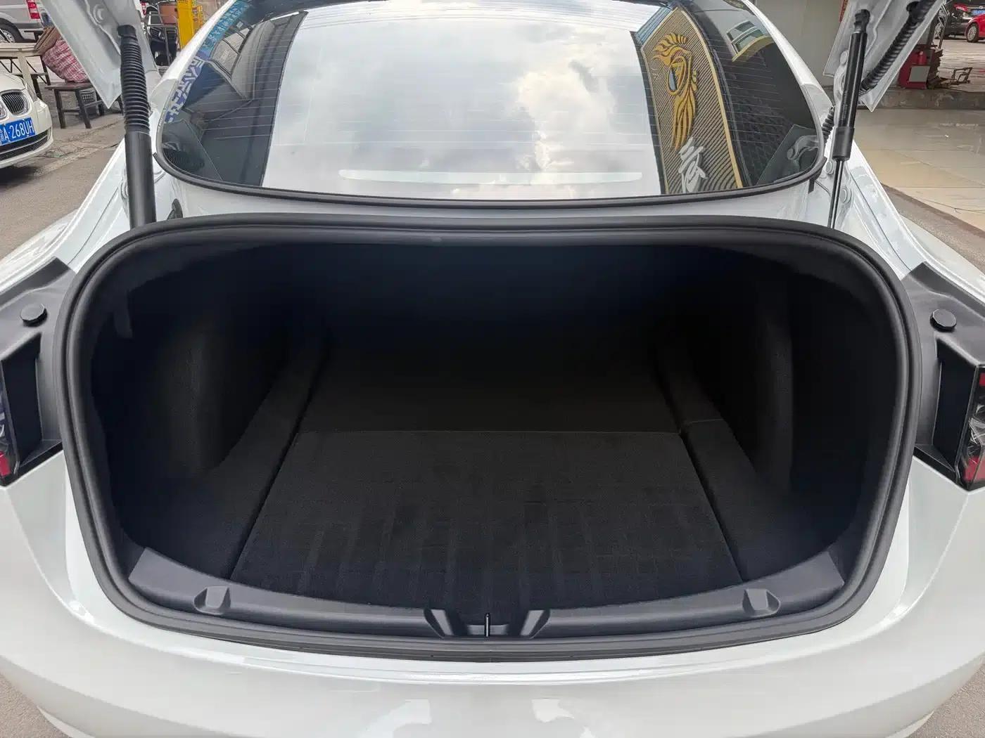 Model 3 2022 Rear-Wheel Drive — миниатюра 13