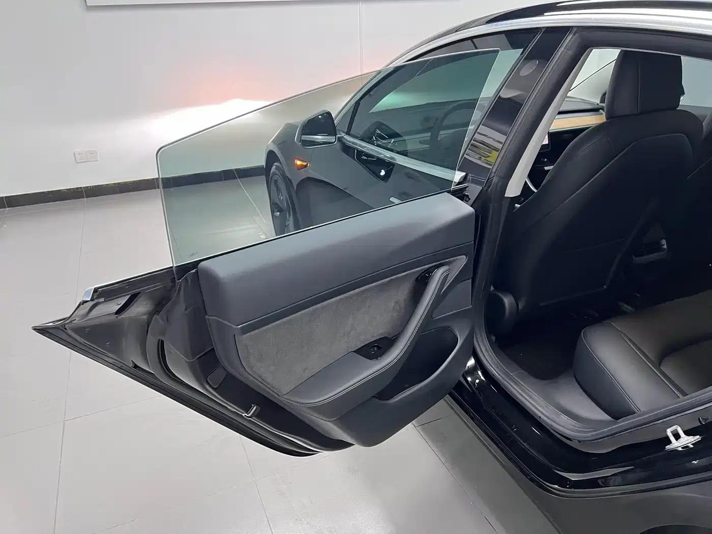 Model 3 2020 Facelift Standard Range Rear-Wheel Drive Upgrade — миниатюра 17