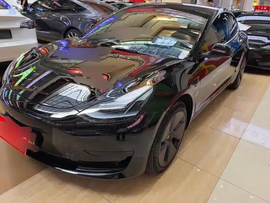 Model 3 2022 Rear-Wheel Drive — миниатюра 1