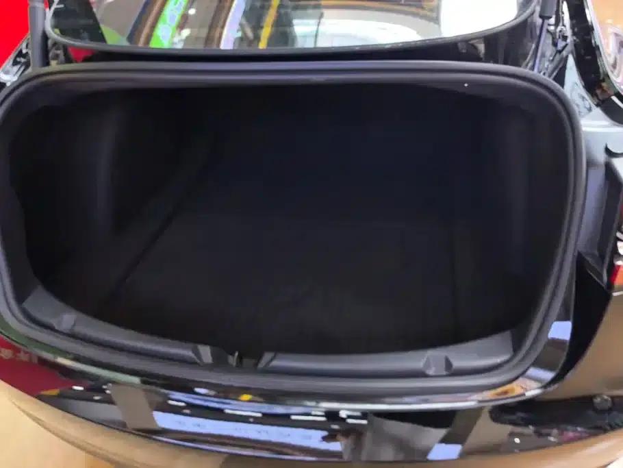 Model 3 2022 Rear-Wheel Drive — миниатюра 4