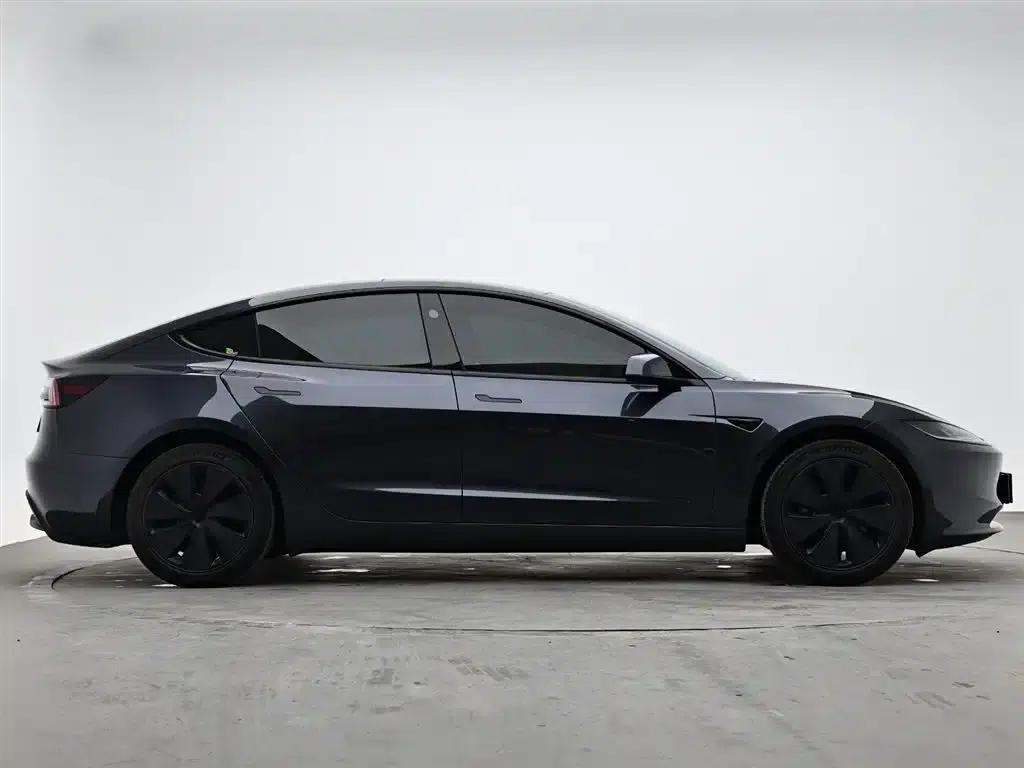 Model 3 2025 Rear-Wheel Drive — миниатюра 5