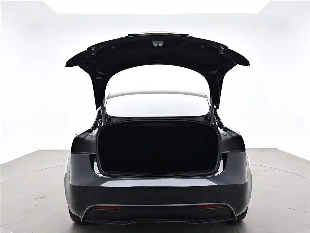 Model 3 2025 Rear-Wheel Drive — миниатюра 9