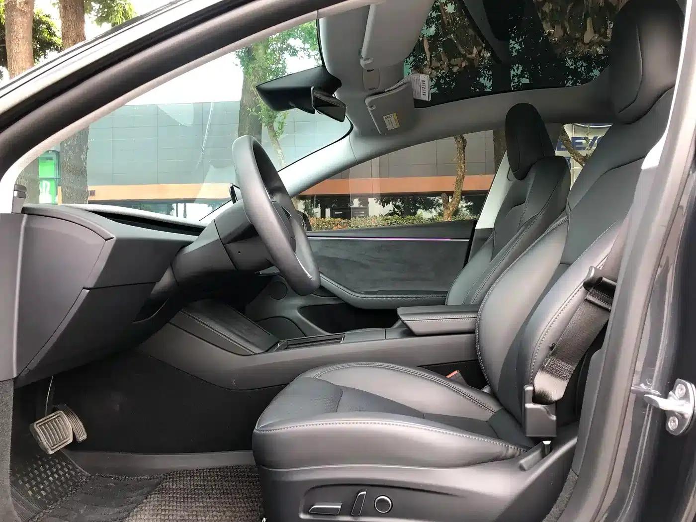 Model 3 2025 Long Range All-Wheel Drive — миниатюра 4