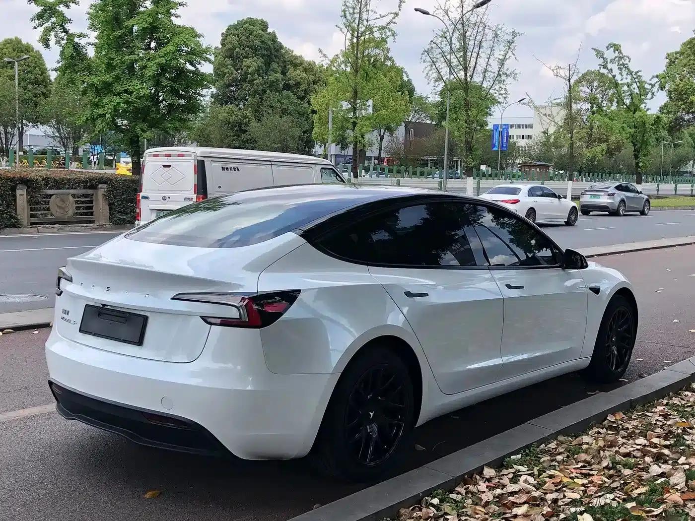 Model 3 2025 Long Range All-Wheel Drive — миниатюра 8
