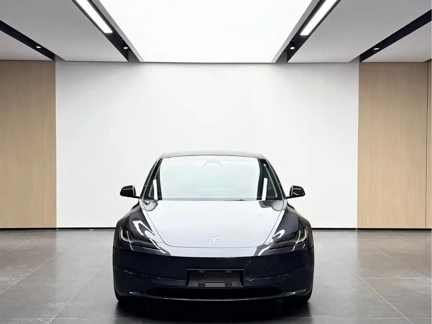 Model 3 2023 Rear-Wheel Drive — миниатюра 2