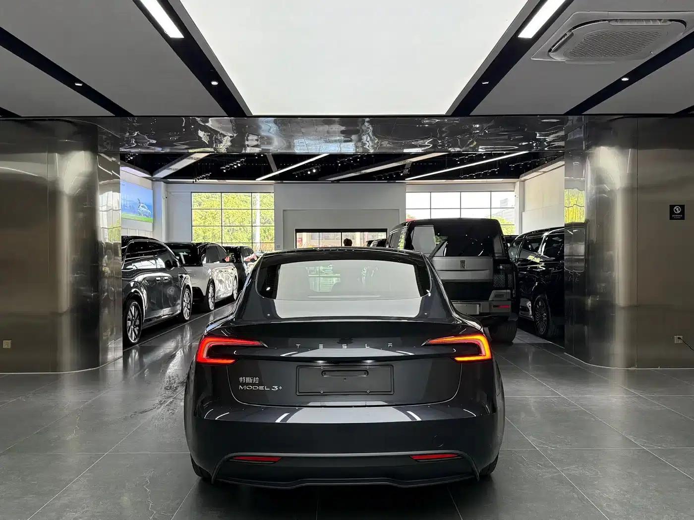 Model 3 2023 Rear-Wheel Drive — миниатюра 15