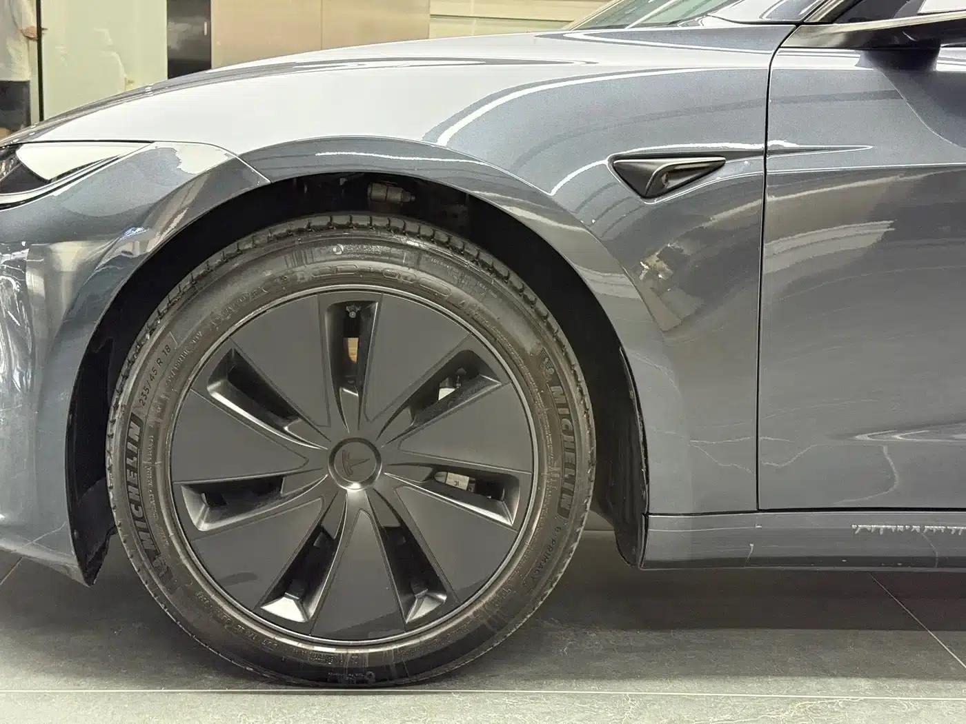 Model 3 2023 Rear-Wheel Drive — миниатюра 16