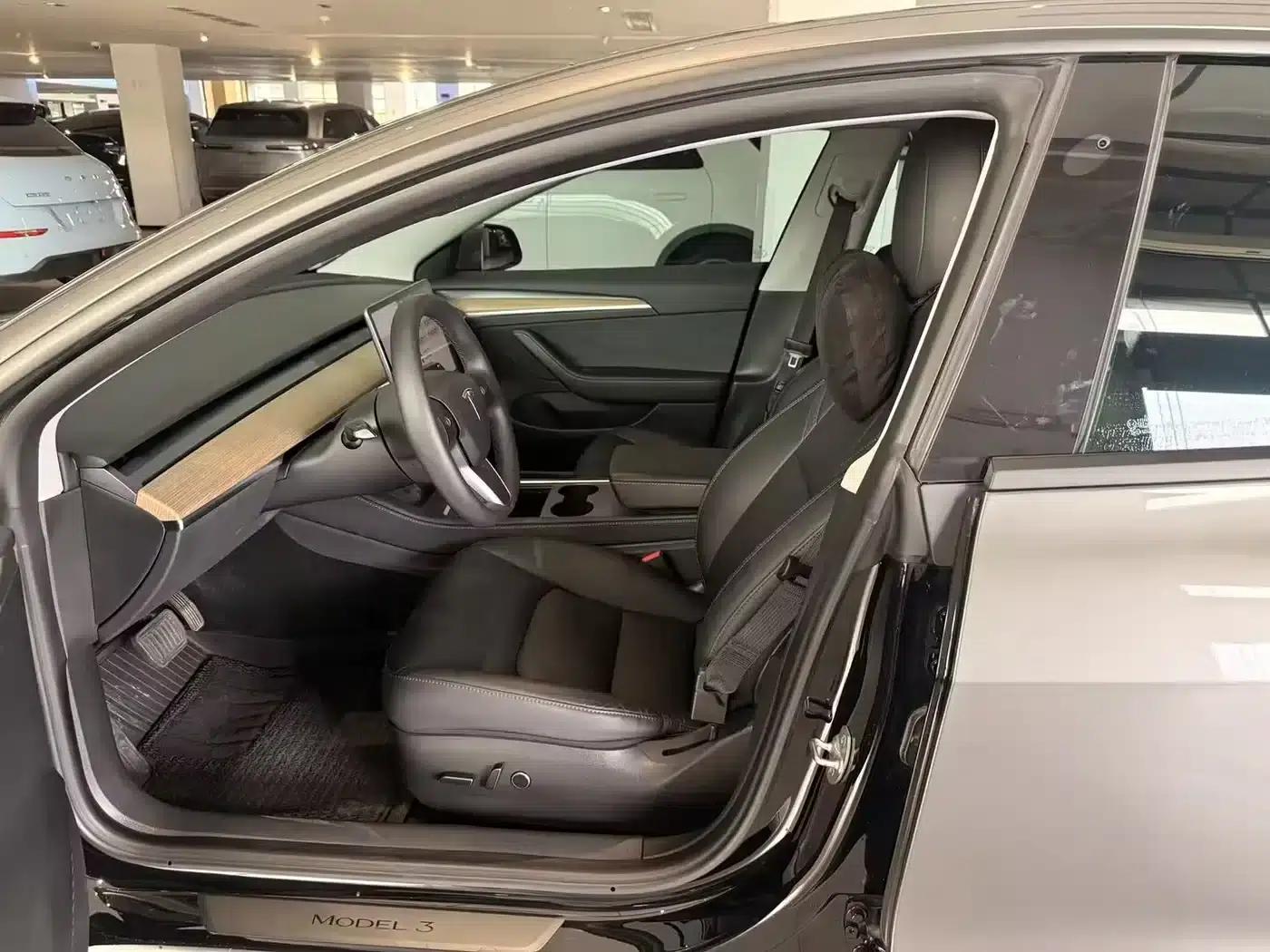 Model 3 2022 Rear-Wheel Drive — миниатюра 4