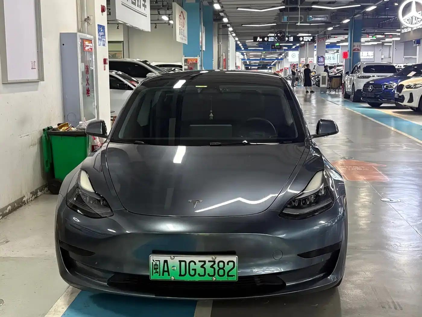 Model 3 2022 Rear-Wheel Drive — миниатюра 2