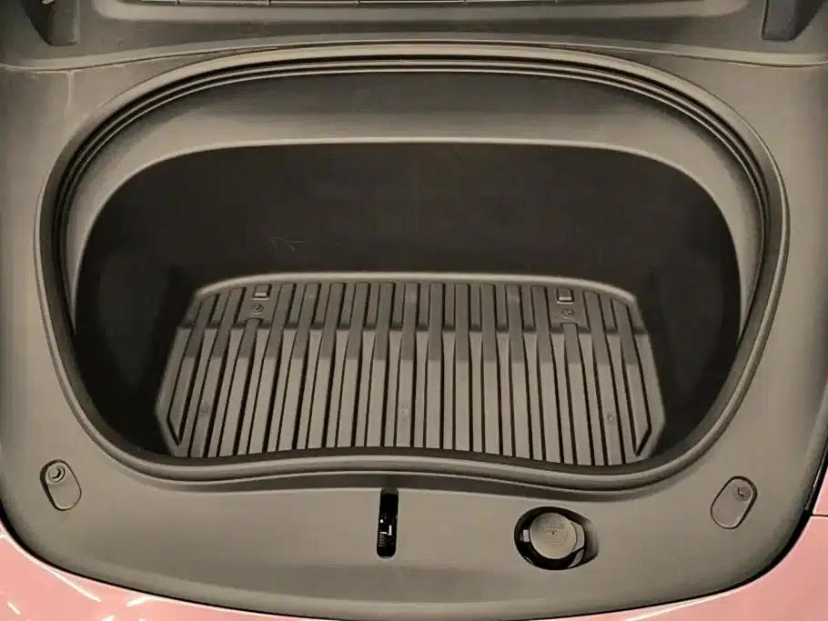 Model 3 2023 Rear-Wheel Drive — миниатюра 10