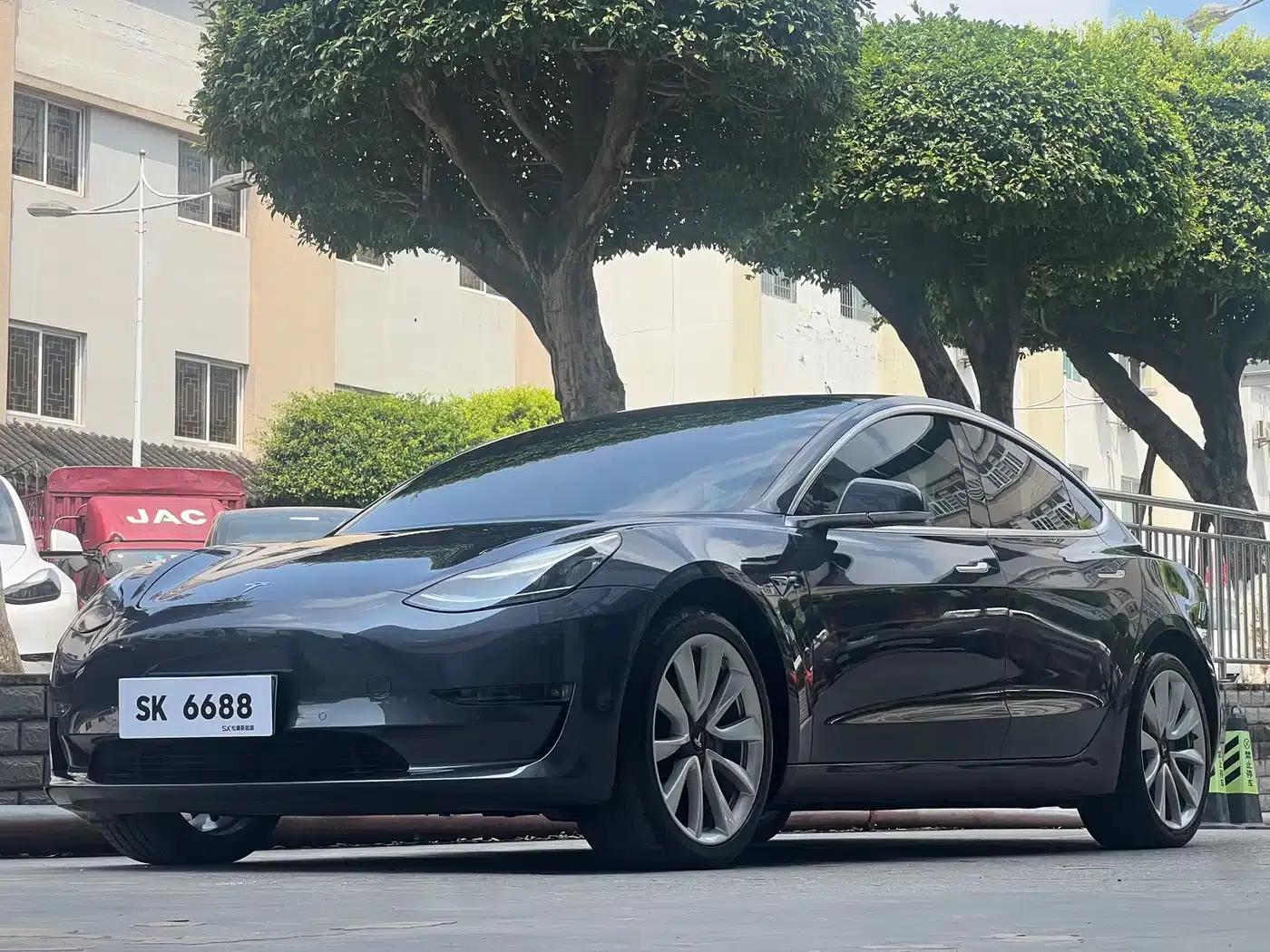 Model 3 2020 Facelift Long Range Rear-Wheel Drive — миниатюра 1