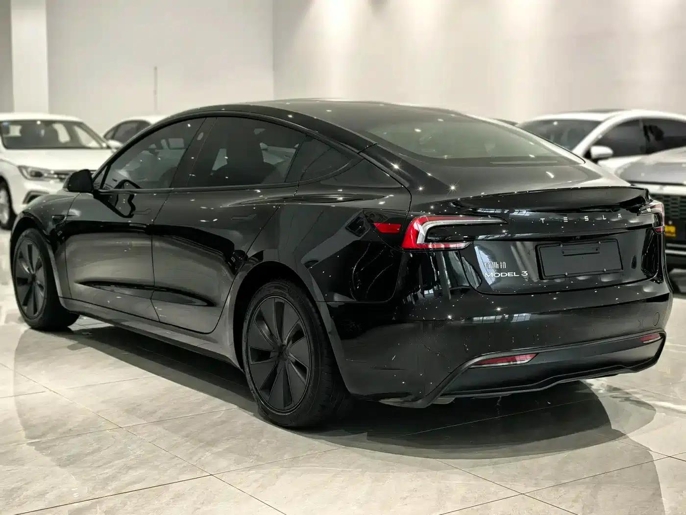 Model 3 2025 Rear-Wheel Drive — миниатюра 6