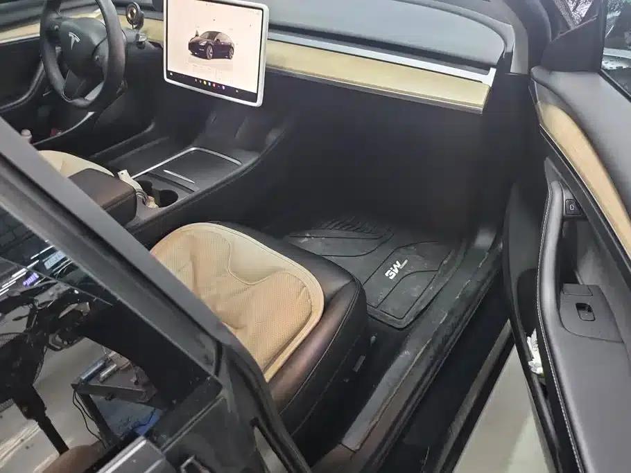 Model 3 2022 Rear-Wheel Drive — миниатюра 8