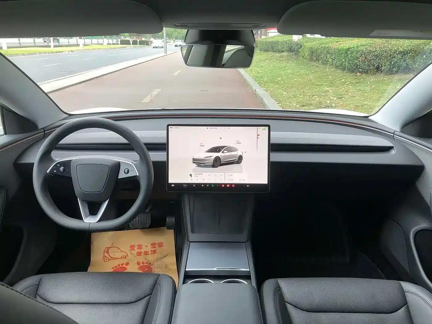Model 3 2025 Facelift Rear-Wheel Drive Version — миниатюра 4