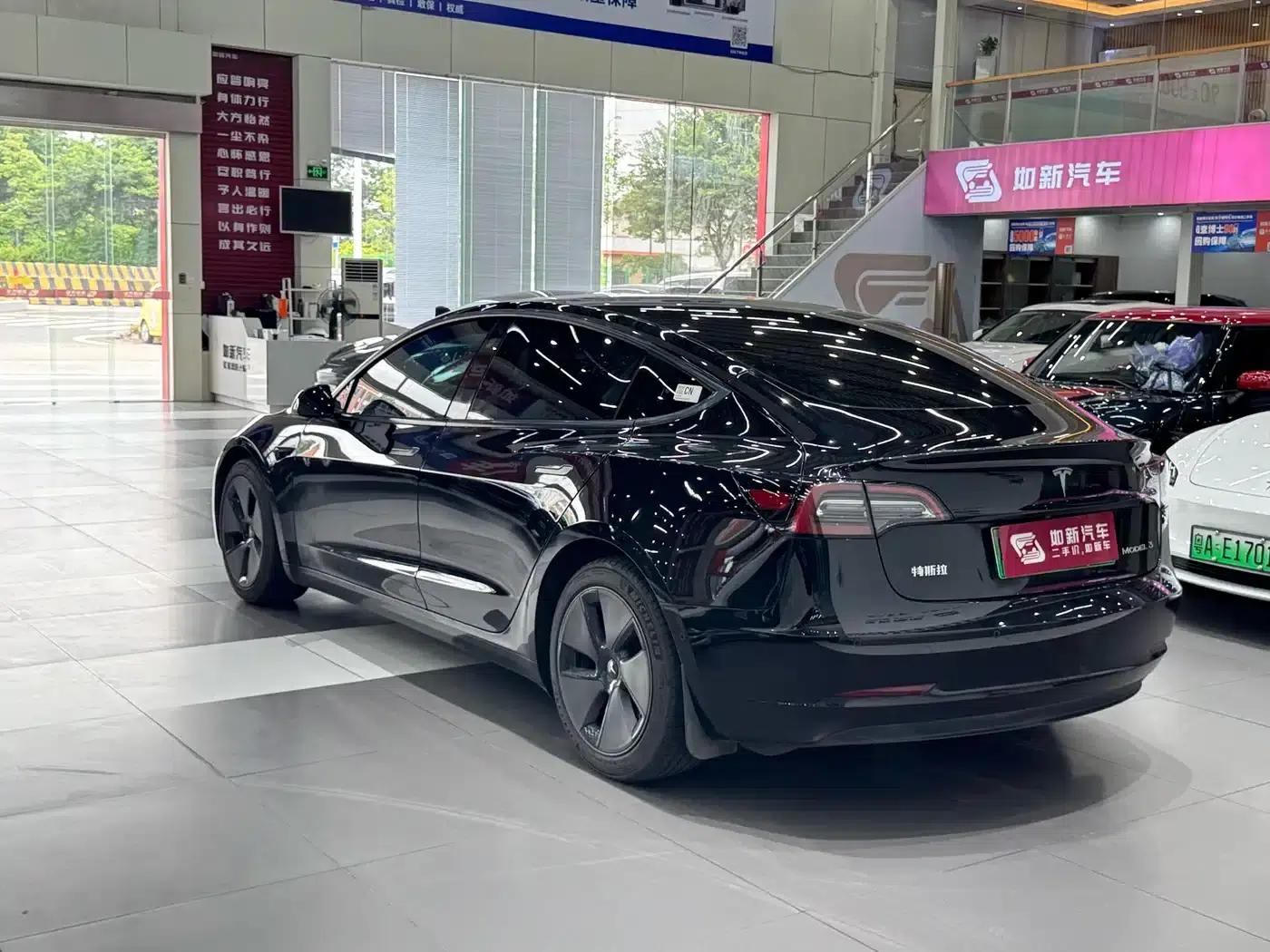 Model 3 2022 Rear-Wheel Drive — миниатюра 4