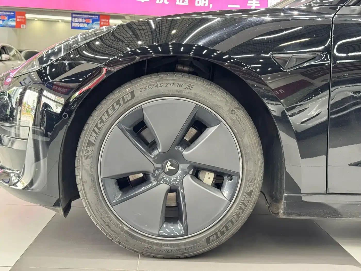 Model 3 2022 Rear-Wheel Drive — миниатюра 9
