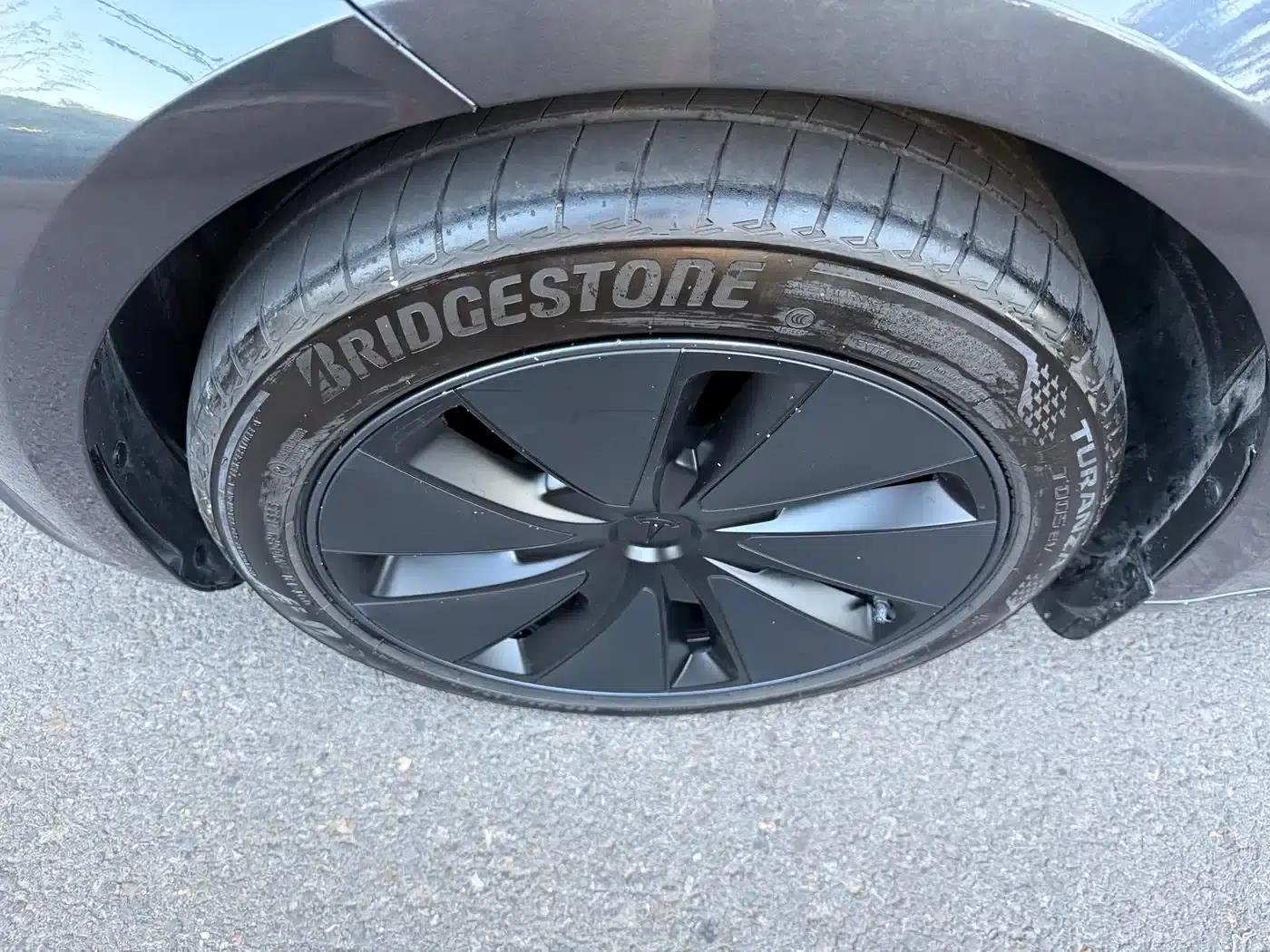 Model 3 2025 Rear-Wheel Drive — миниатюра 4