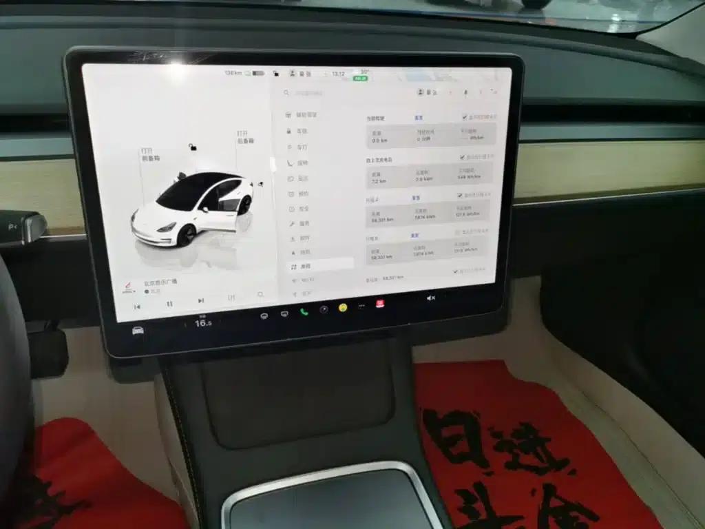Model 3 2022 Rear-Wheel Drive — миниатюра 13