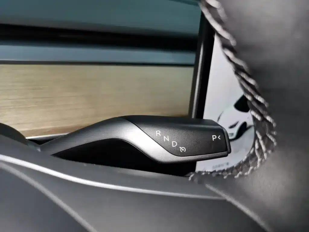 Model 3 2022 Rear-Wheel Drive — миниатюра 14