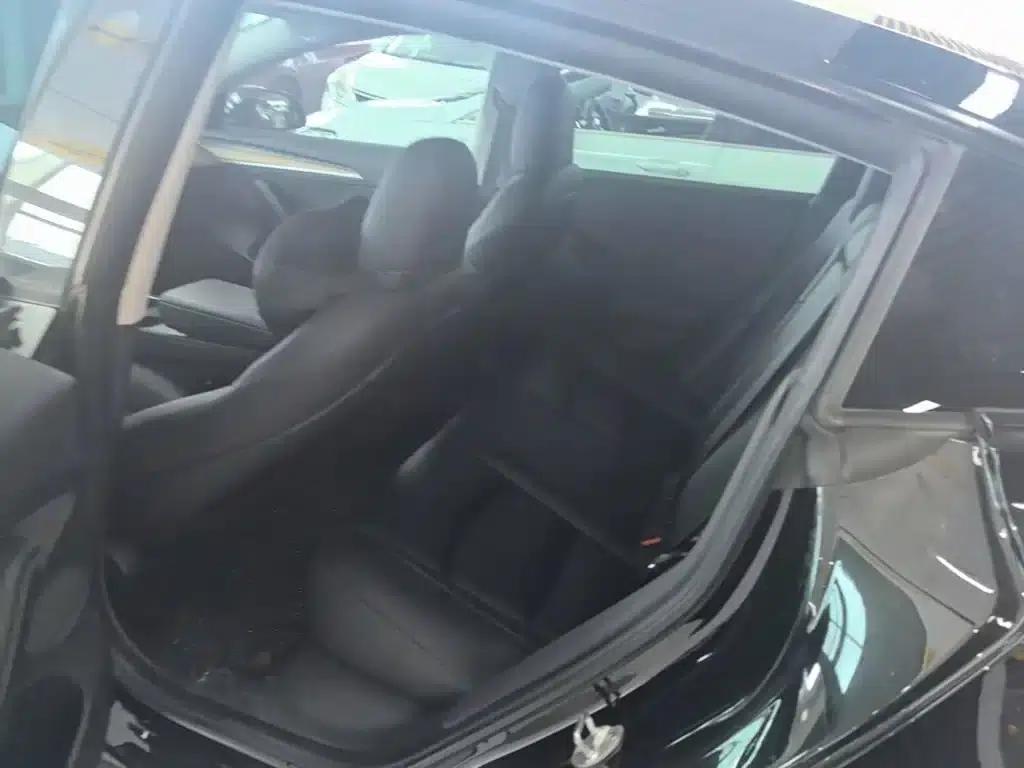 Model 3 2022 Rear-Wheel Drive — миниатюра 17