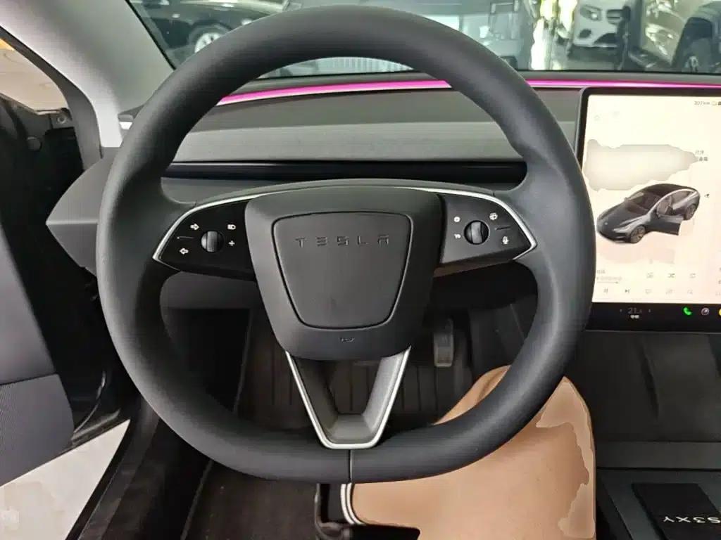 Model 3 2023 Rear-Wheel Drive — миниатюра 11