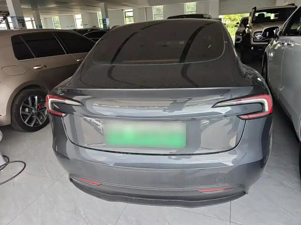 Model 3 2023 Rear-Wheel Drive — миниатюра 6