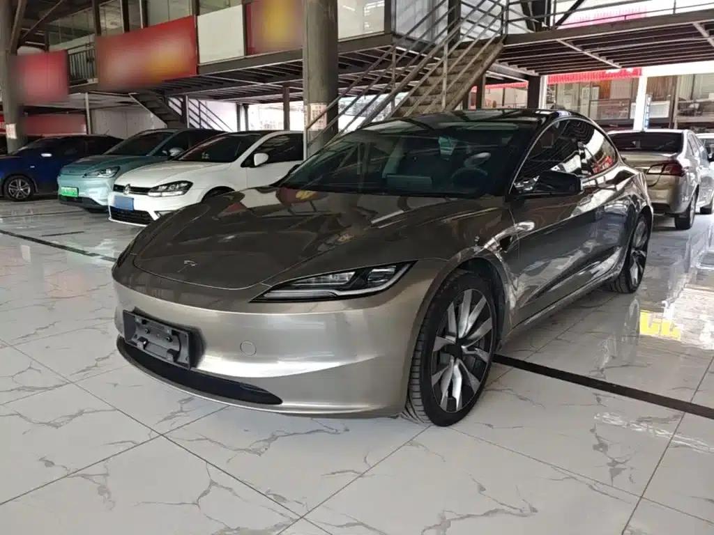 Model 3 2023 Rear-Wheel Drive — миниатюра 1