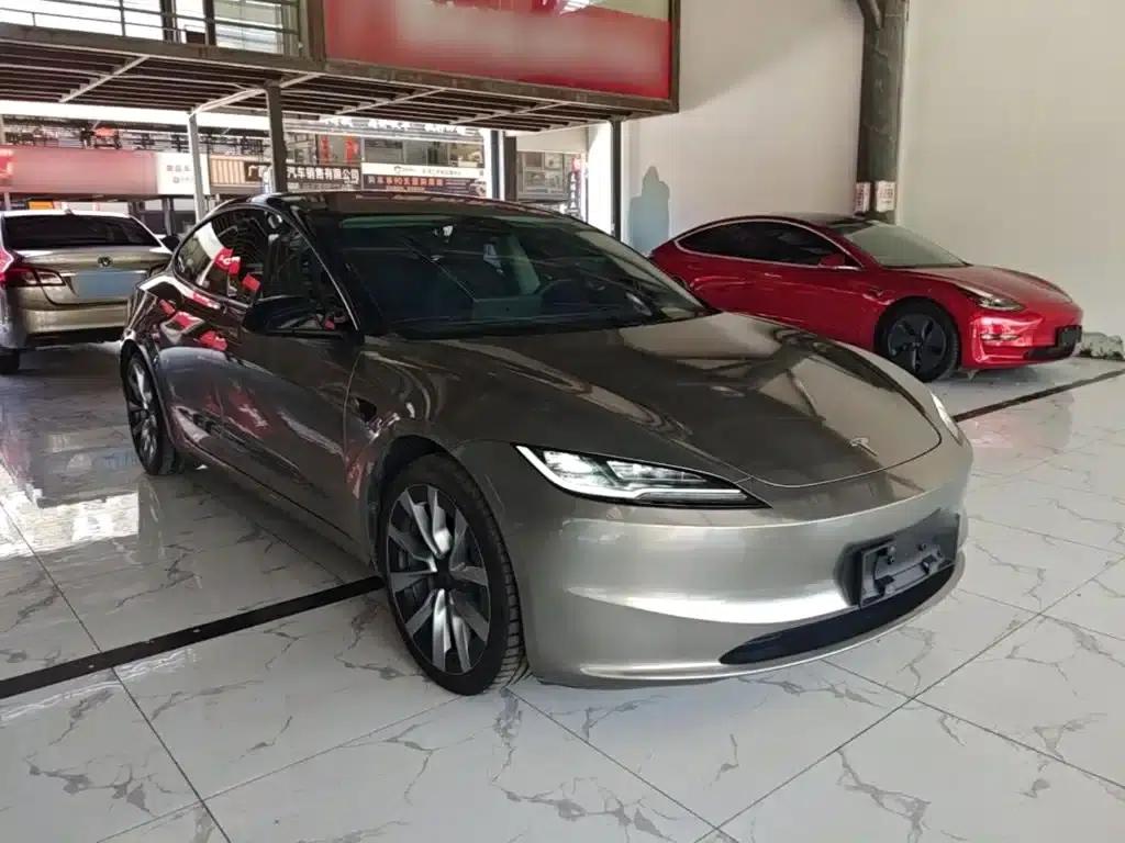 Model 3 2023 Rear-Wheel Drive — миниатюра 4