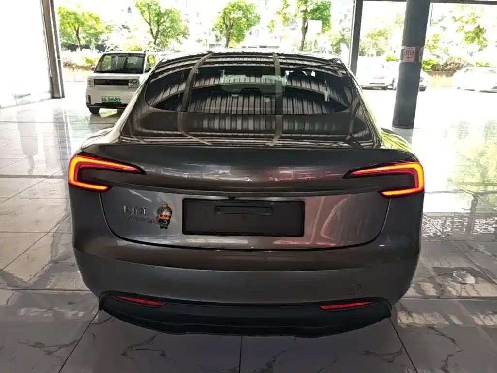 Model 3 2023 Rear-Wheel Drive — миниатюра 6
