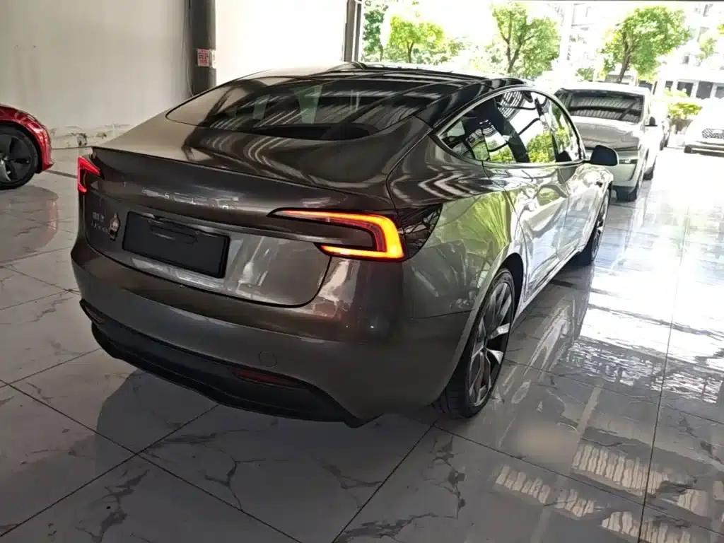 Model 3 2023 Rear-Wheel Drive — миниатюра 7